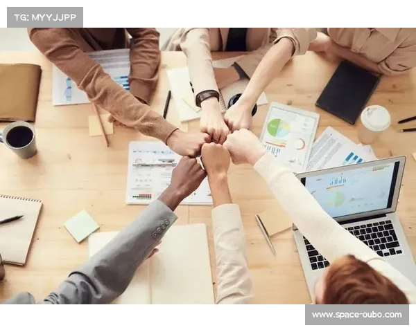 李红谈亚洲杯逆转印度关键进球：团队信任比个人荣誉更重要